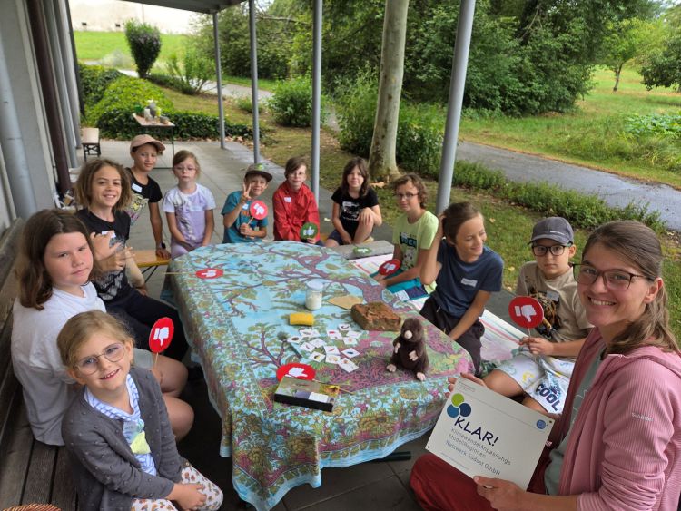 Auf Spurensuche im Boden: Ferienspaß in Fehring