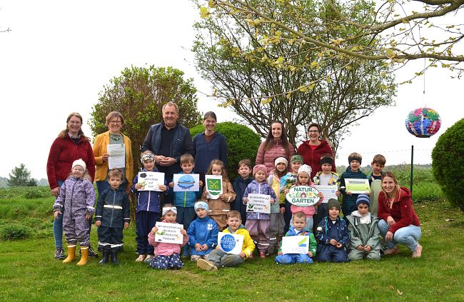 Die Kindergärten in St. Peter a. O. sind seit April NATURimGARTEN zertifiziert.