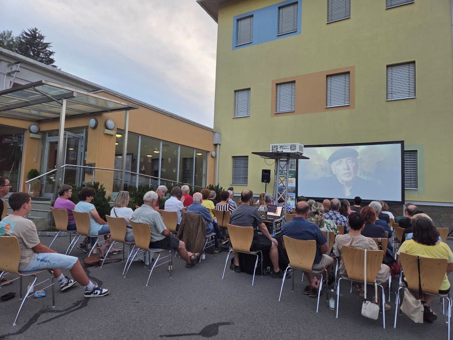 Sommerkino in Unterlamm begeisterte mit „Wurzeln des Überlebens“