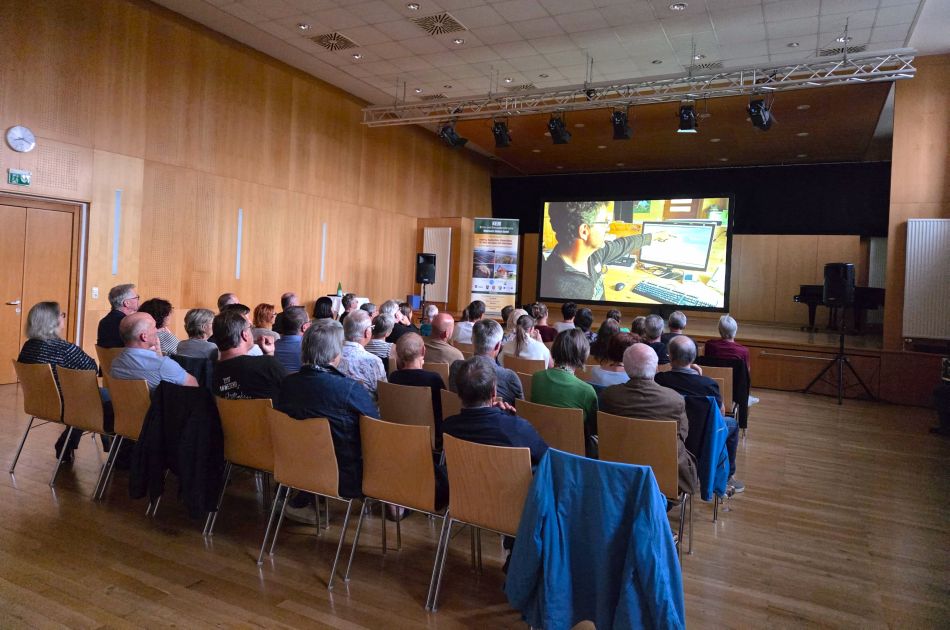 Beeindruckender Filmabend mit Regisseur Alexander Schiebel