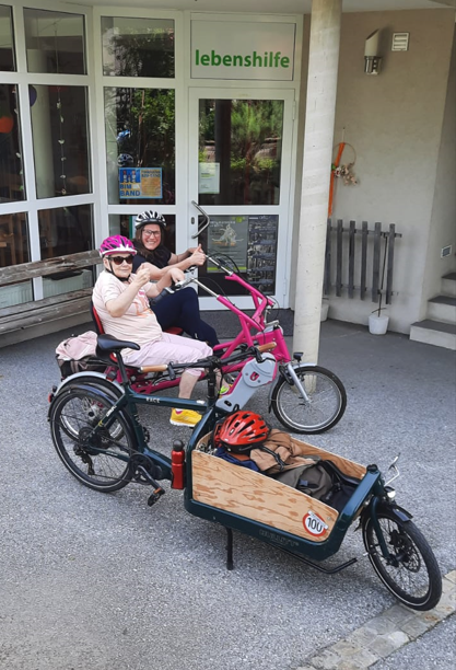 Ingrid Schmerlaib mit Roswitha Edler-Dreisiebner